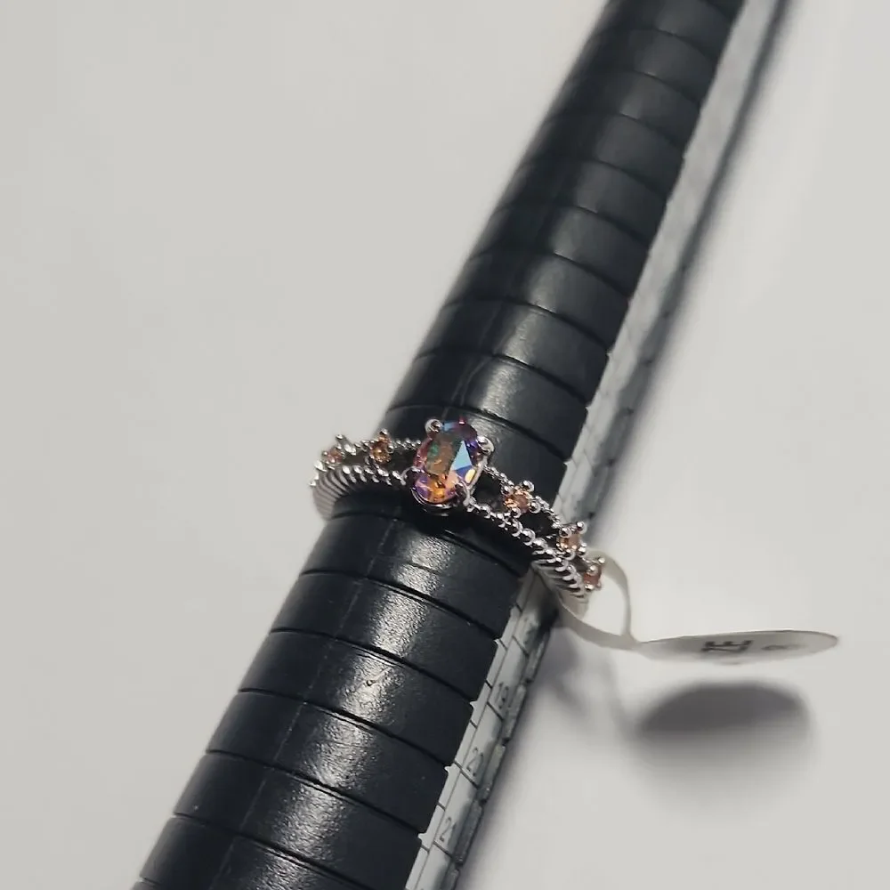 Size 8 Womens Ring Silver Tone